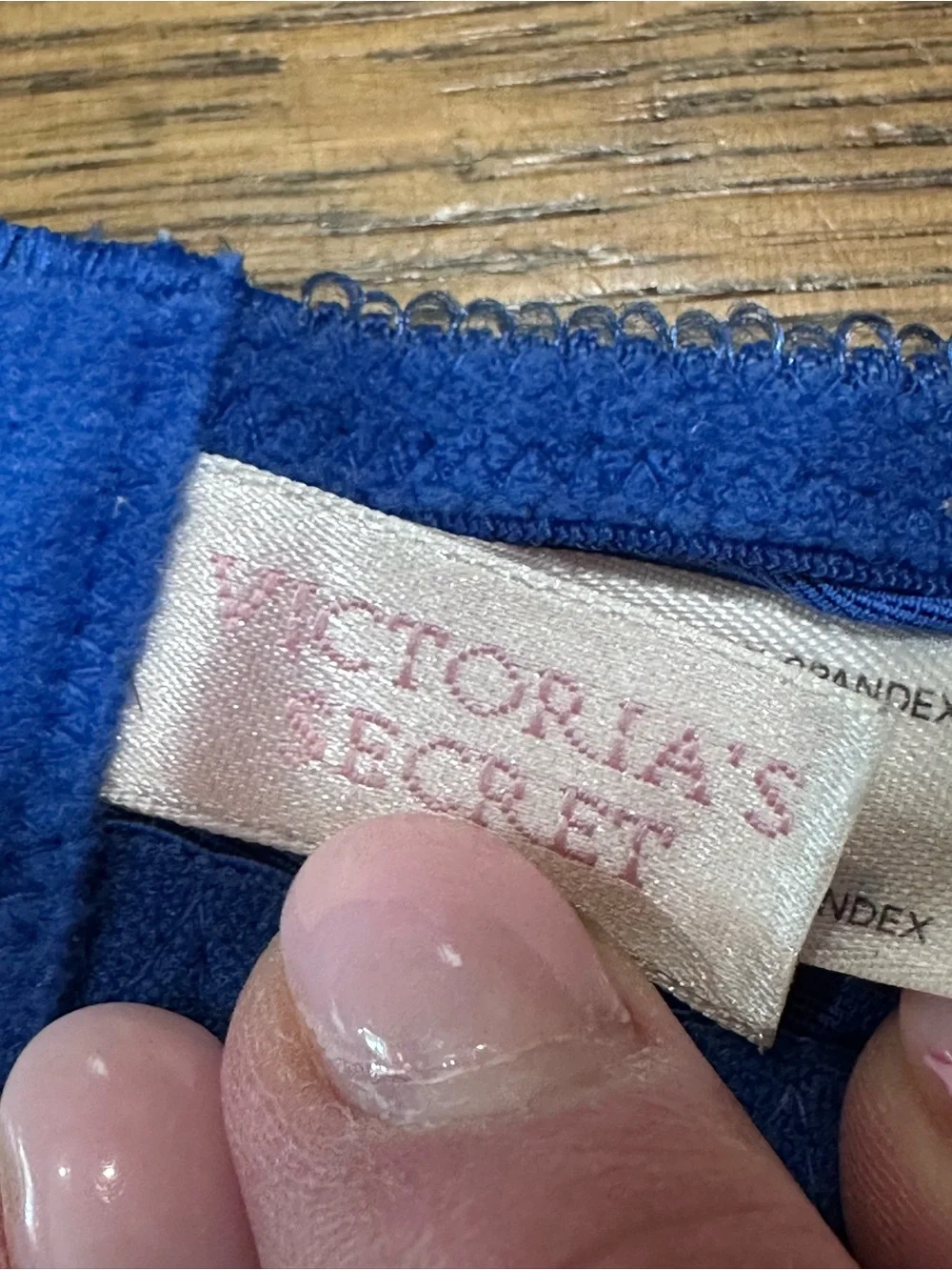 Victoria's Secret Royal Blue Floral Lace Underwire Bra sz 38C